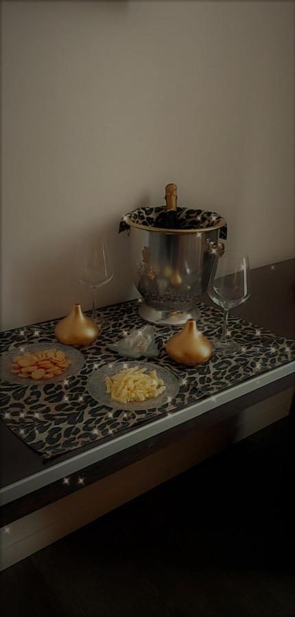 Cazzago  Hotel In - Lounge Room מראה חיצוני תמונה