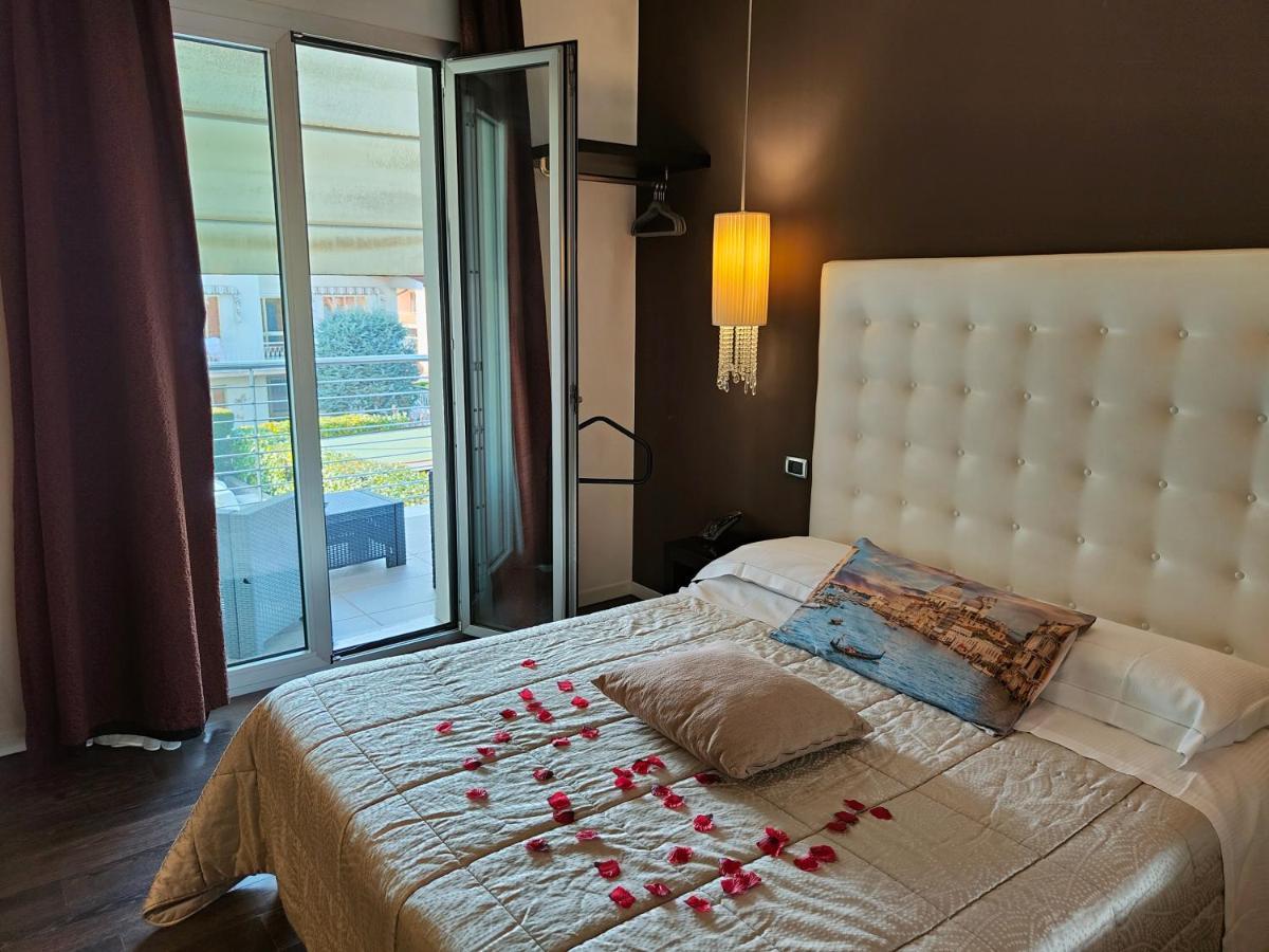 Cazzago  Hotel In - Lounge Room מראה חיצוני תמונה